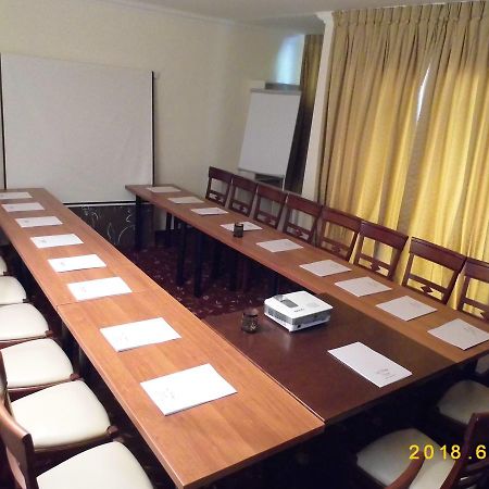 Hotel Boutique Belvedere Sinaia Luaran gambar