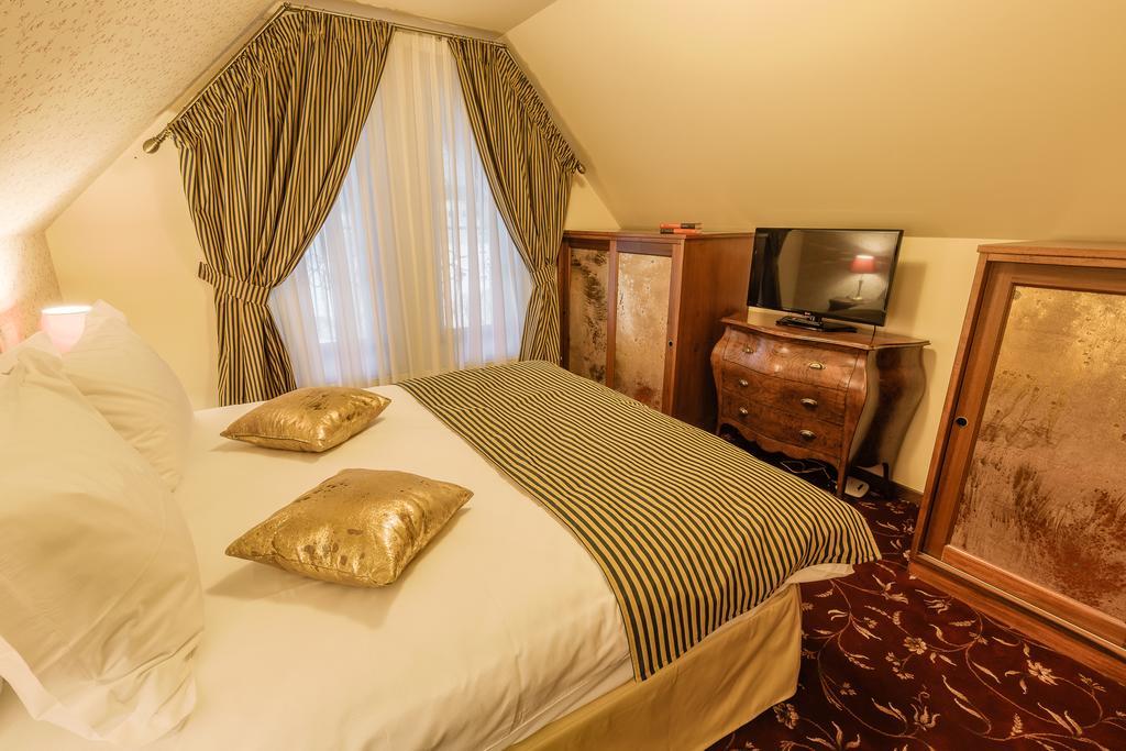 Hotel Boutique Belvedere Sinaia Luaran gambar