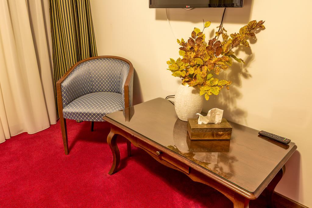Hotel Boutique Belvedere Sinaia Luaran gambar