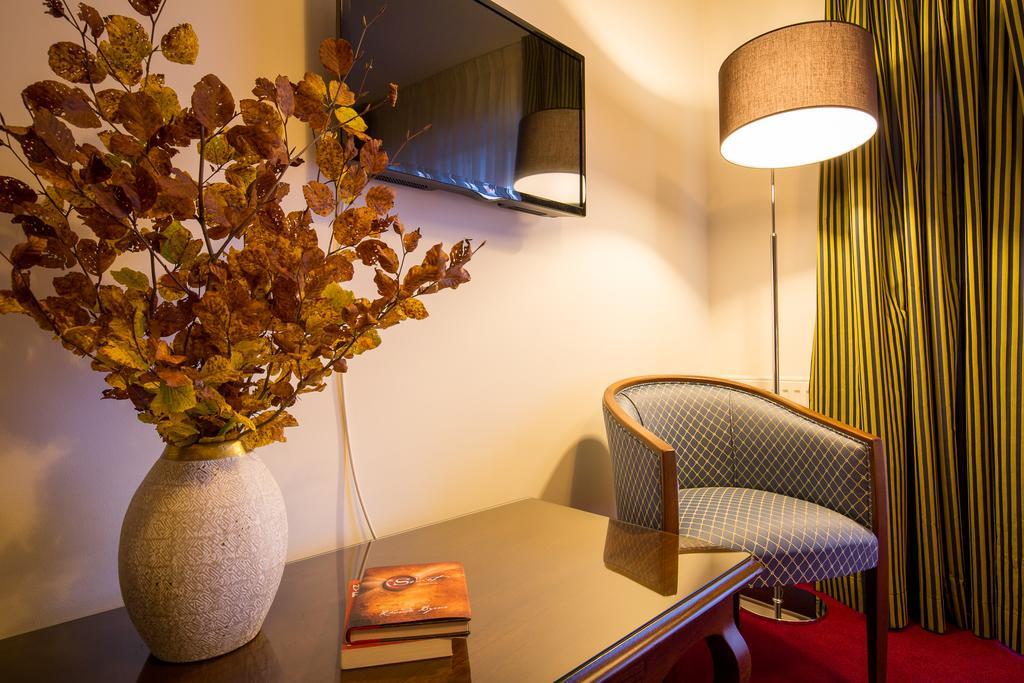 Hotel Boutique Belvedere Sinaia Luaran gambar