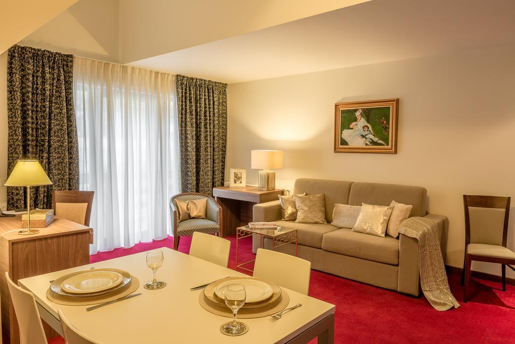 Hotel Boutique Belvedere Sinaia Luaran gambar