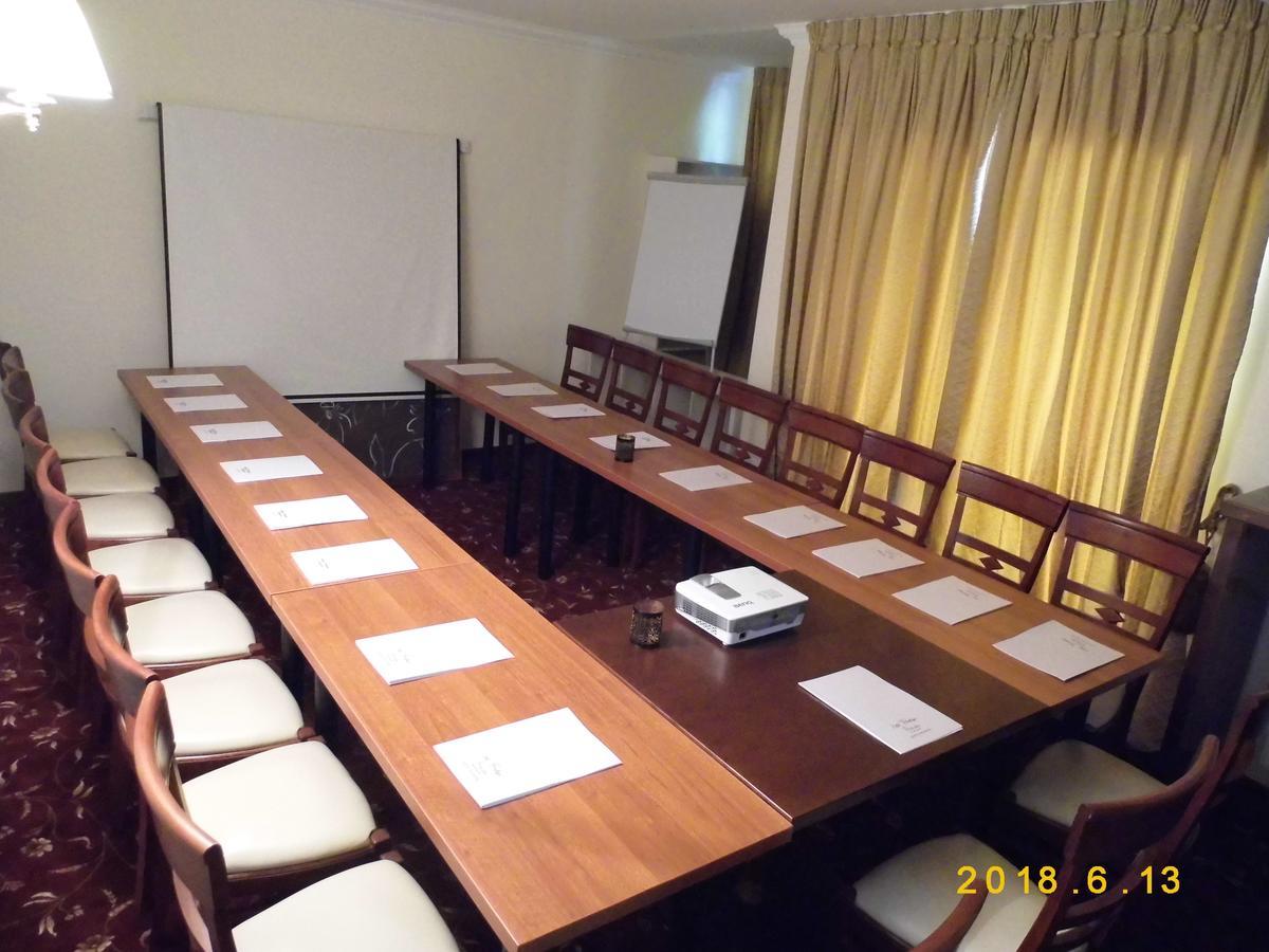 Hotel Boutique Belvedere Sinaia Luaran gambar
