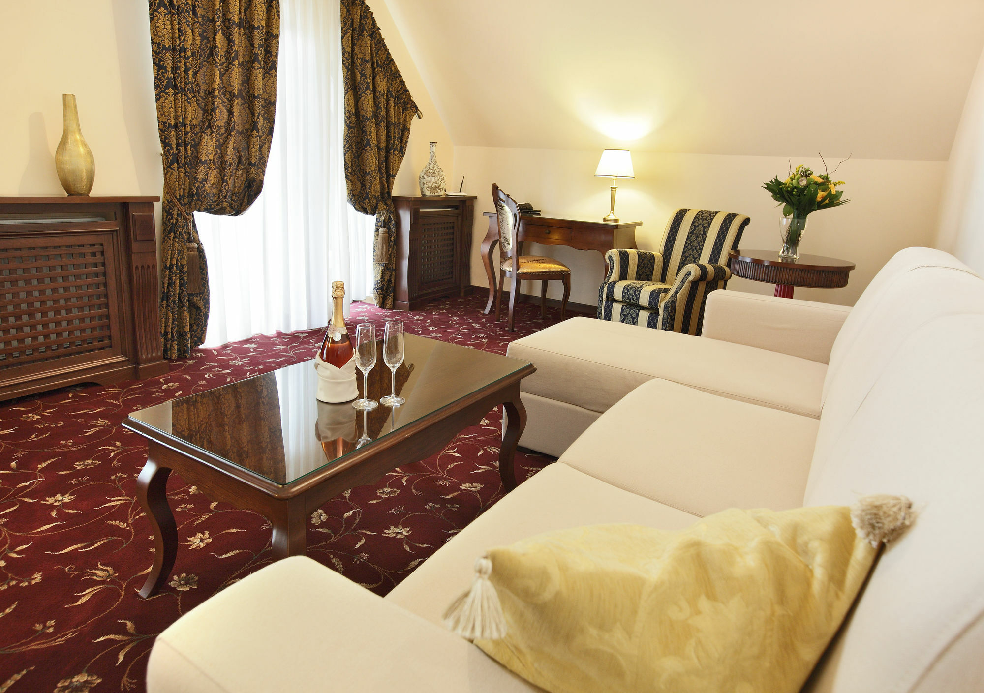 Hotel Boutique Belvedere Sinaia Luaran gambar