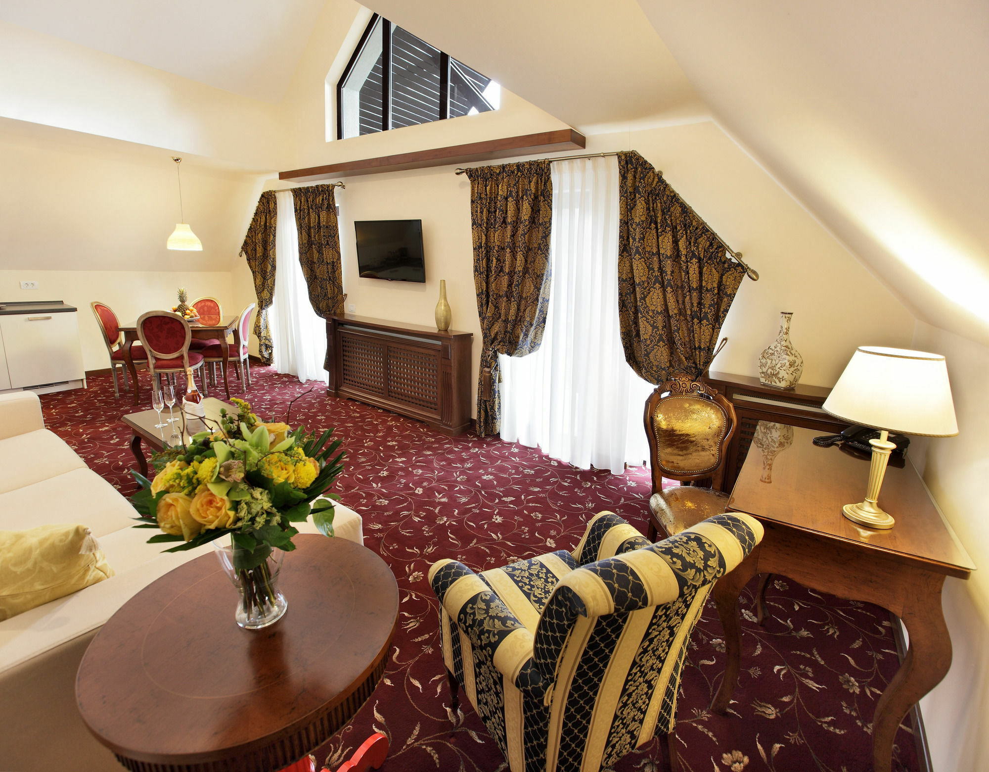 Hotel Boutique Belvedere Sinaia Luaran gambar